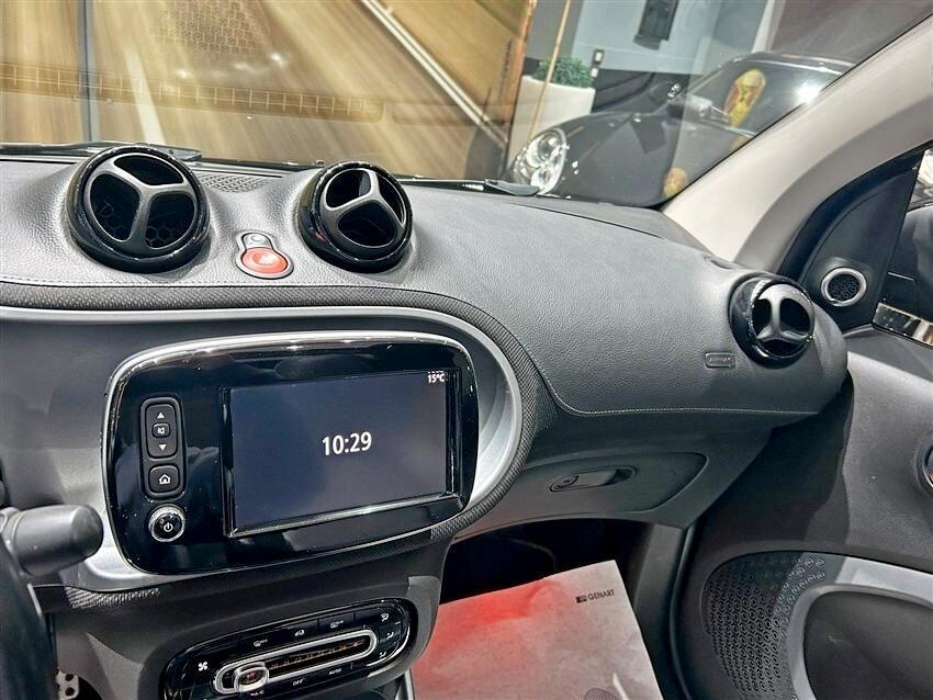 Smart ForTwo BRABUS 0.9 Turbo twinamic Xclusive