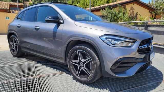 MERCEDES-BENZ GLA 200 d 4 MATIC PREMIUM AMG TETTO TAGLIANDI MB GARANZIA
