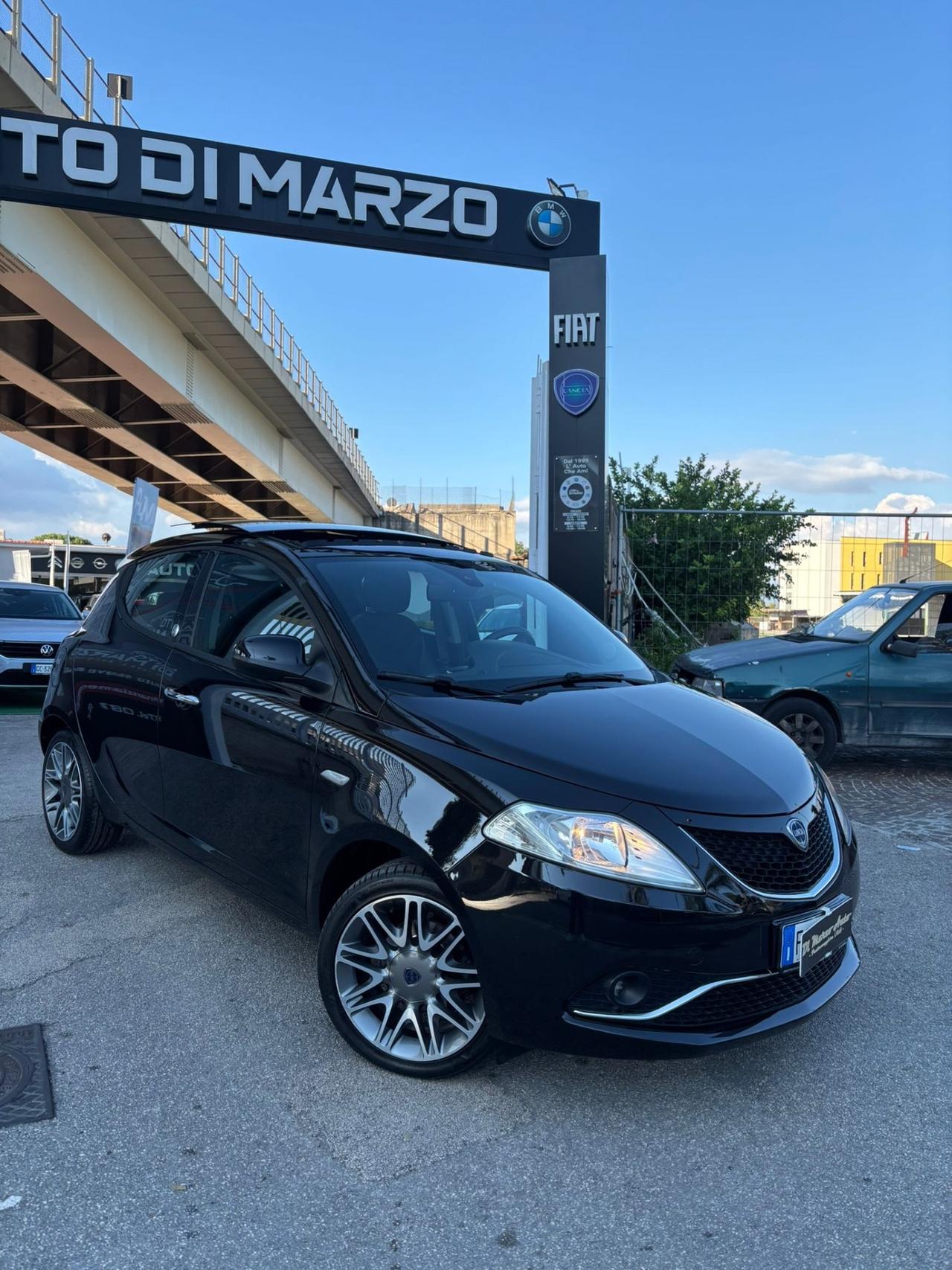 Lancia Ypsilon 1.2 69 CV 5 porte GPL Ecochic Gold
