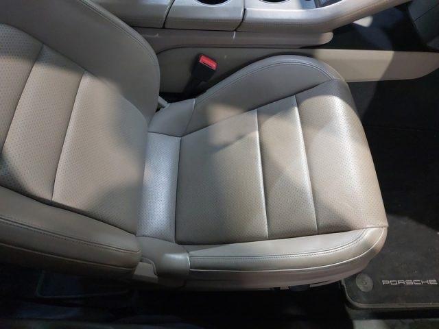 PORSCHE Taycan Taycan