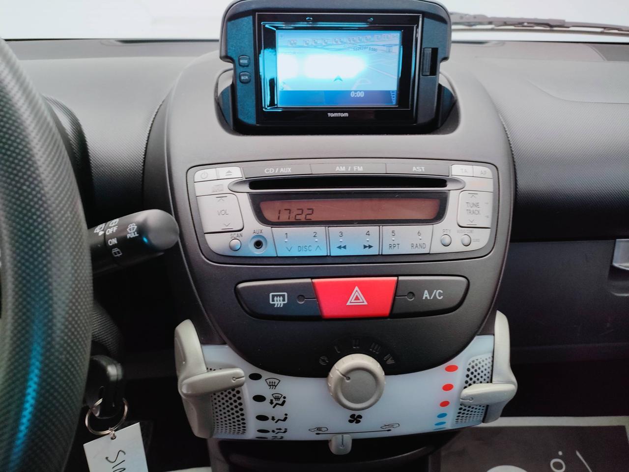 TOYOTA Aygo I 2012 - Aygo 5p 1.0 Active connect my14