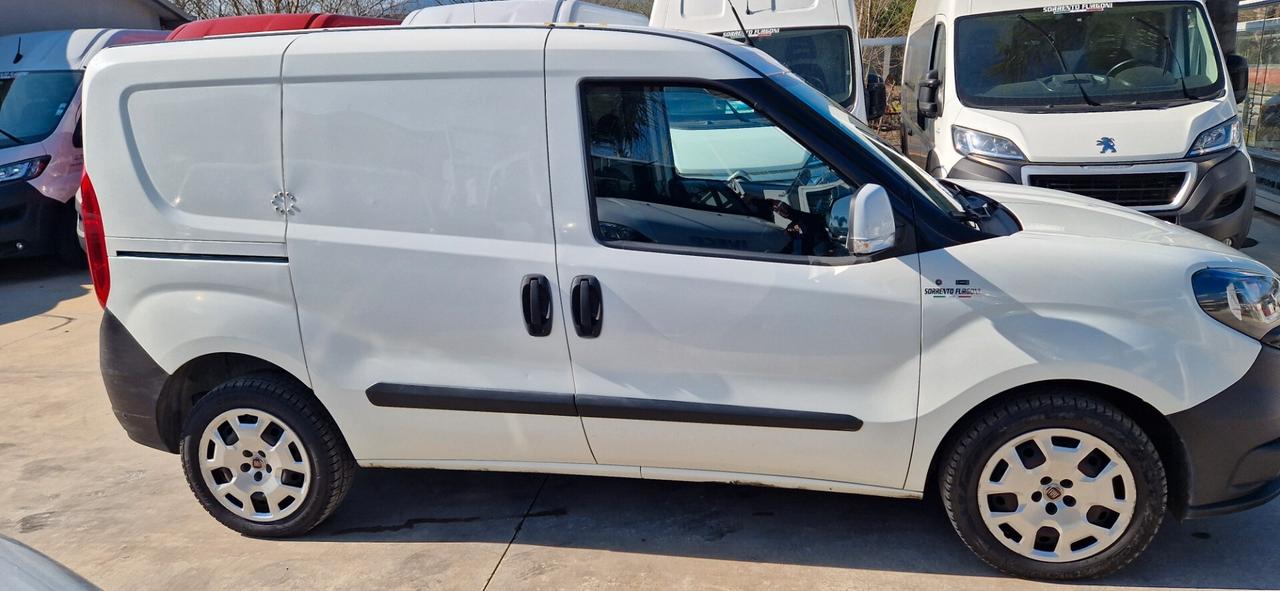 Fiat Doblo 1.6 mjt 120 cv navigatore -2020