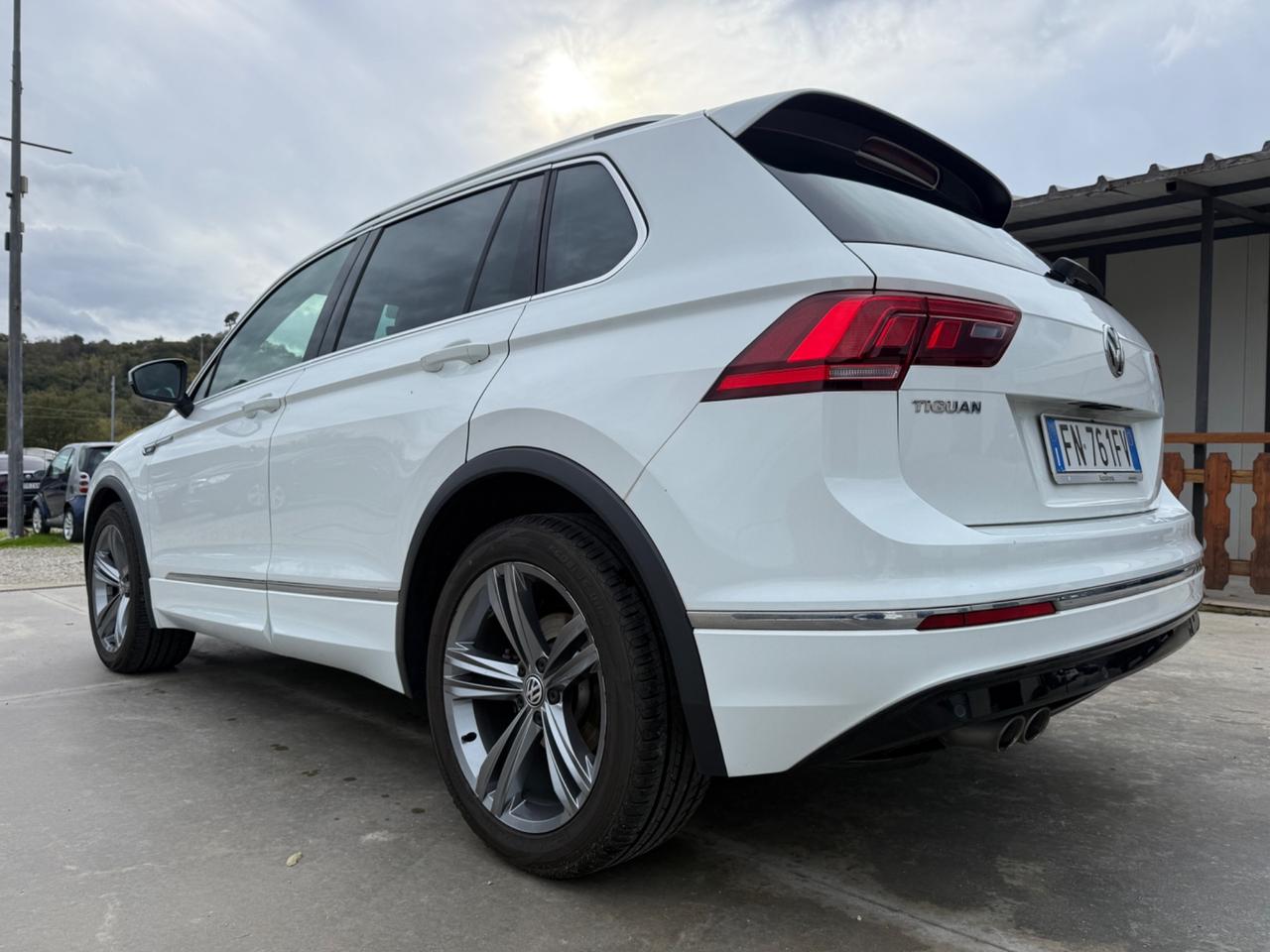 Volkswagen Tiguan 1.6 TDI 116cv R LINE