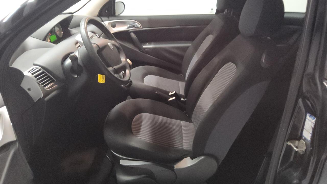 Lancia Ypsilon 1.2 Platino