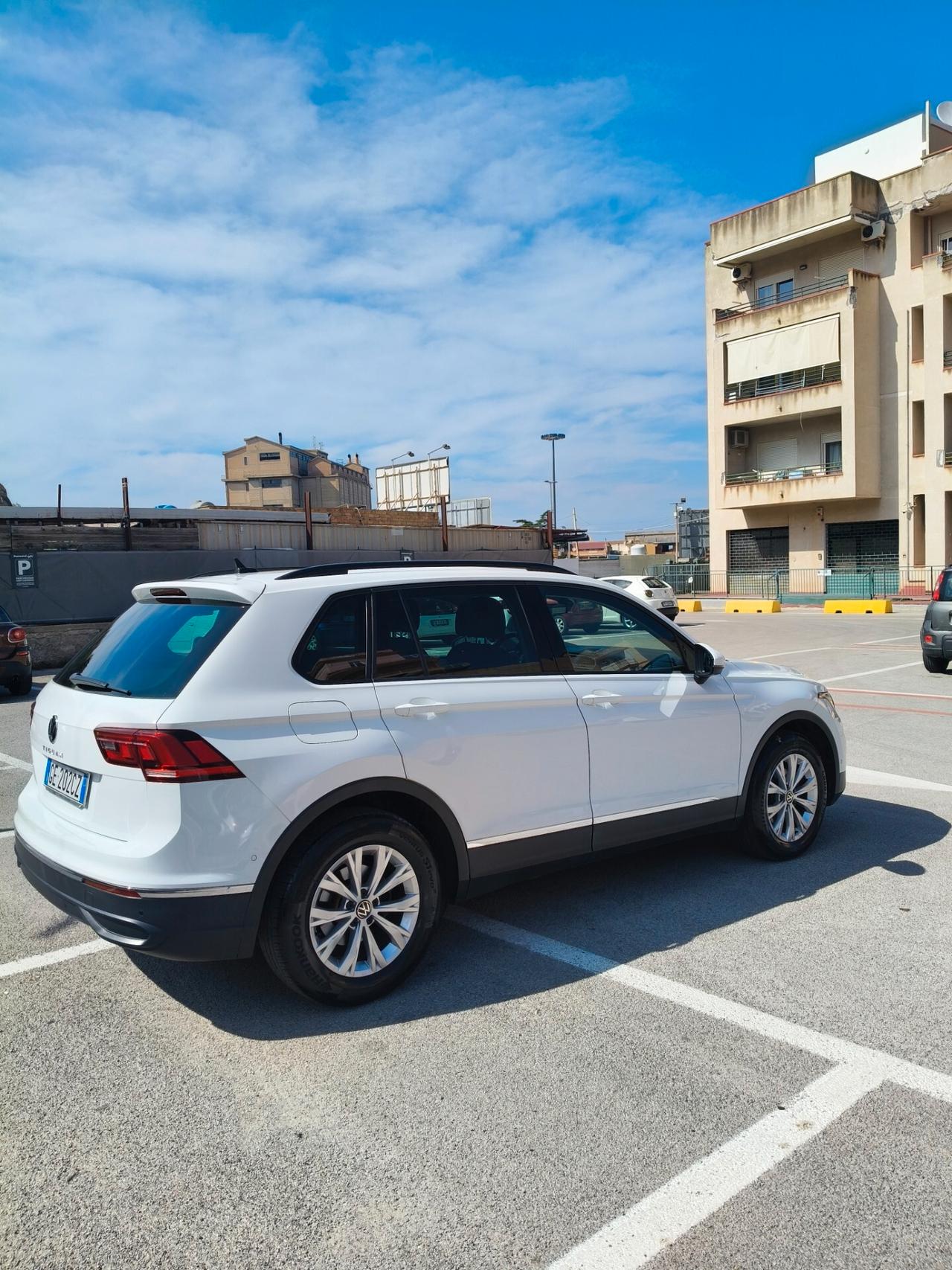 Volkswagen Tiguan 2.0 TDI 150 CV SCR DSG Elegance