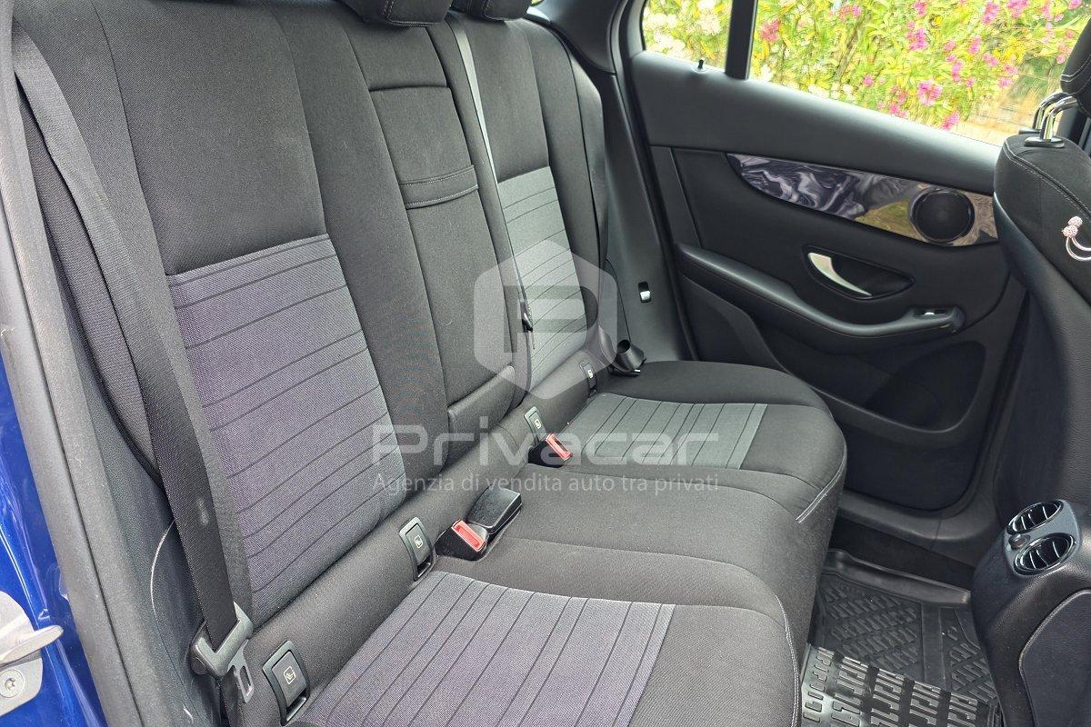 MERCEDES GLC 220 d 4Matic Business