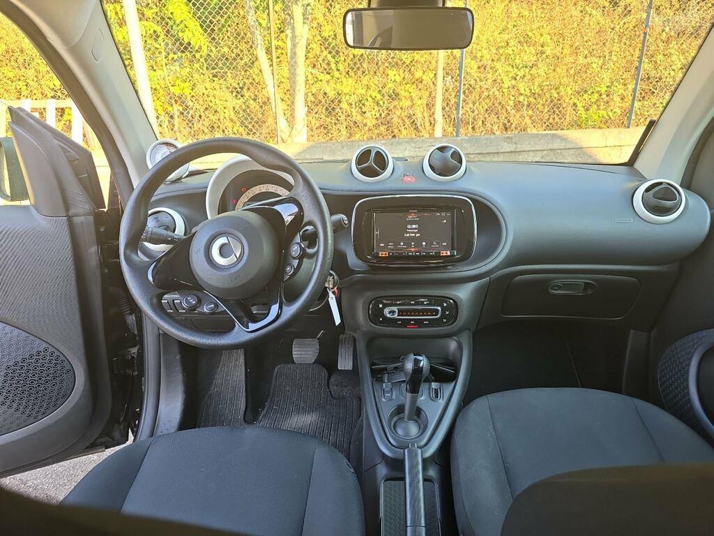 Smart fortwo EQ Pure