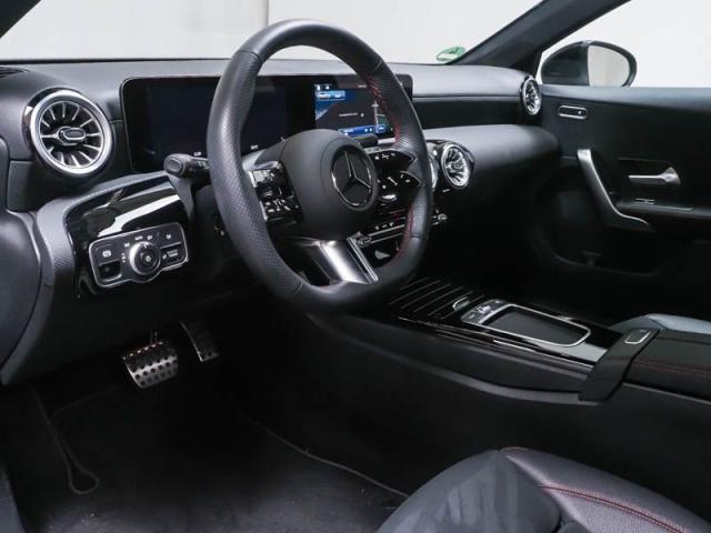MERCEDES Classe A 180 Automatic Premium AMG