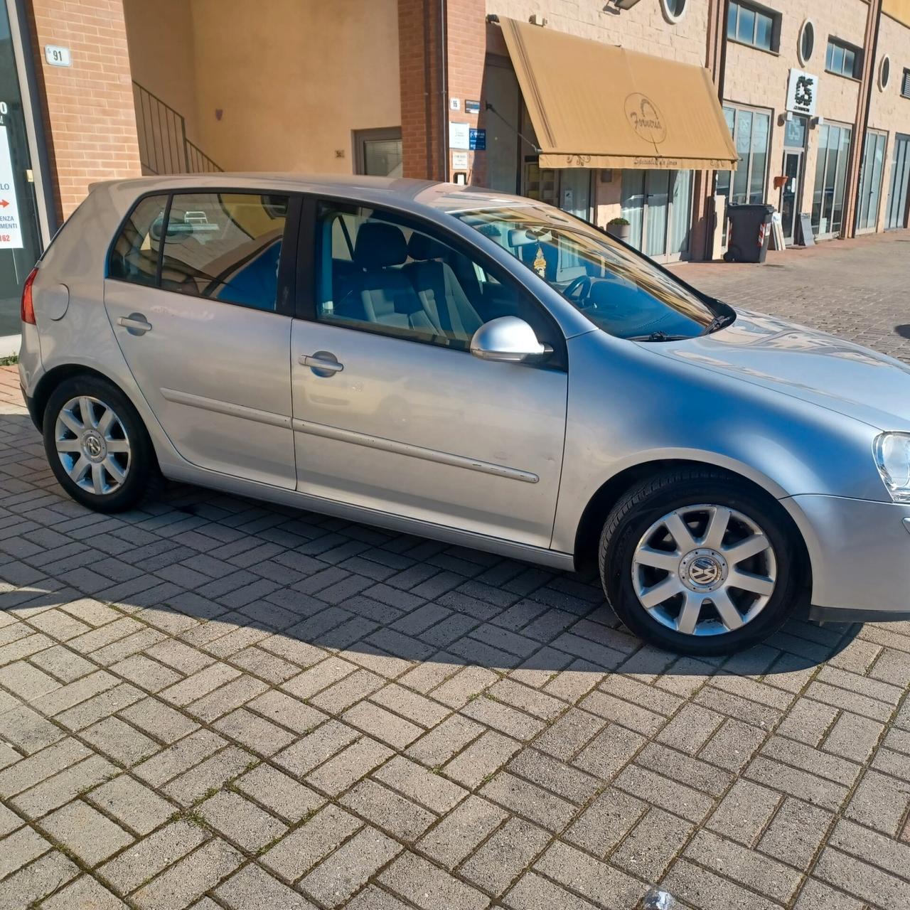 196.118KM GOLF 5 2.0 TDI UNICO PROPRIETARIO