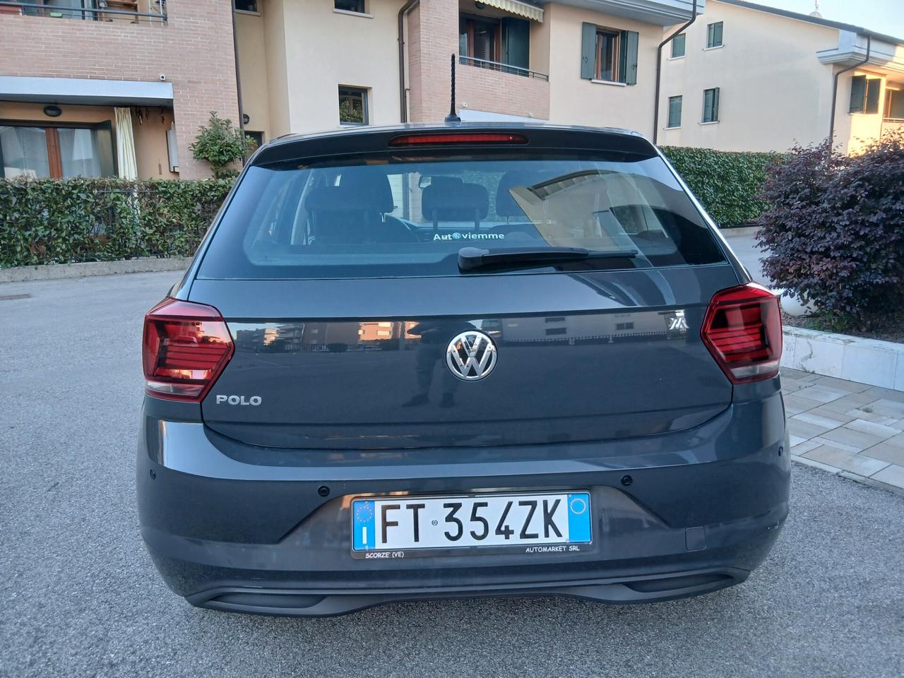 Volkswagen Polo 1.0 EVO 5p. Trendline BlueMotion tua a € 199 mese NEO PATENTATI