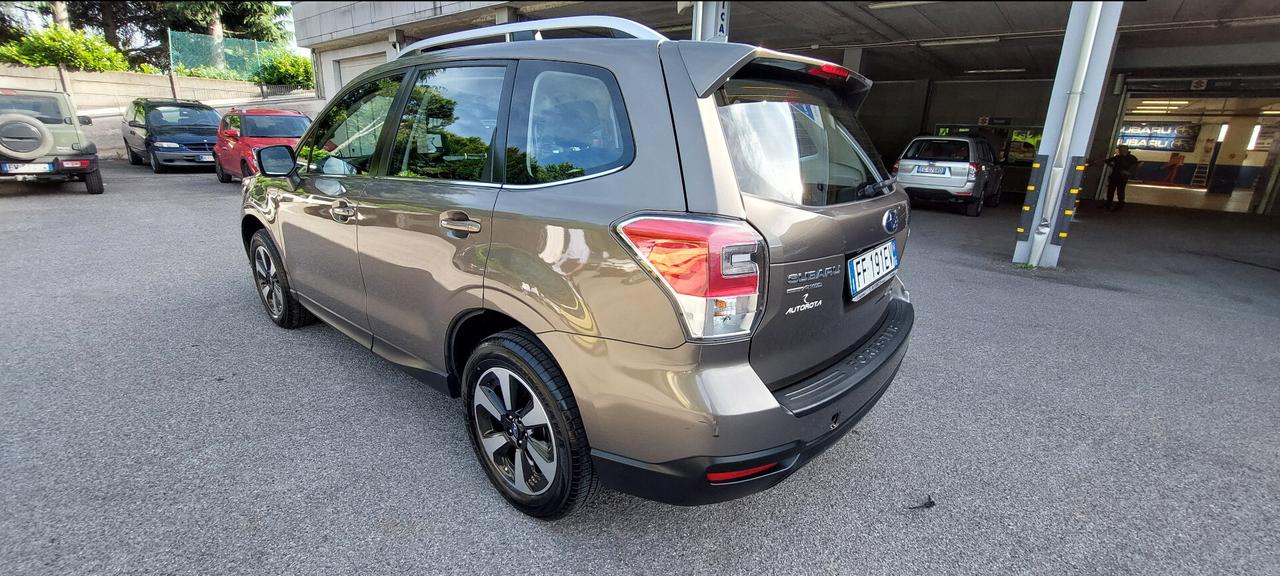 Subaru Forester 2.0i Style cambio automatico lineartronic