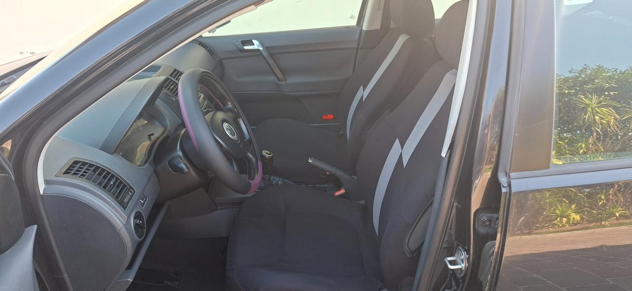 Volkswagen Polo 1.2/64CV 12V 5p. Trendline