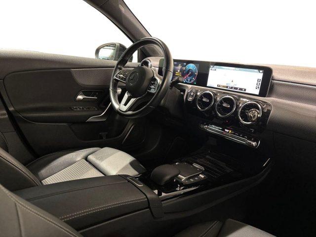 MERCEDES-BENZ A 200 d Auto Sport Navi