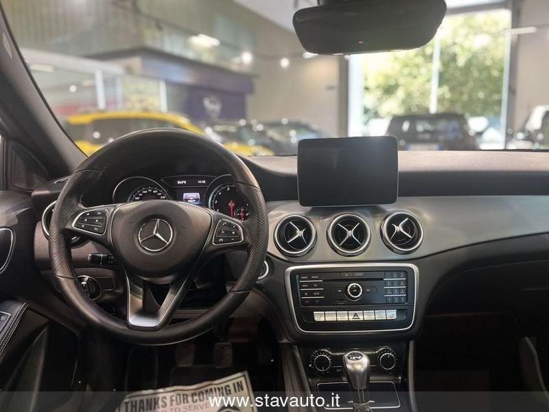 Mercedes-Benz GLA 180 1.6BZ SPORT