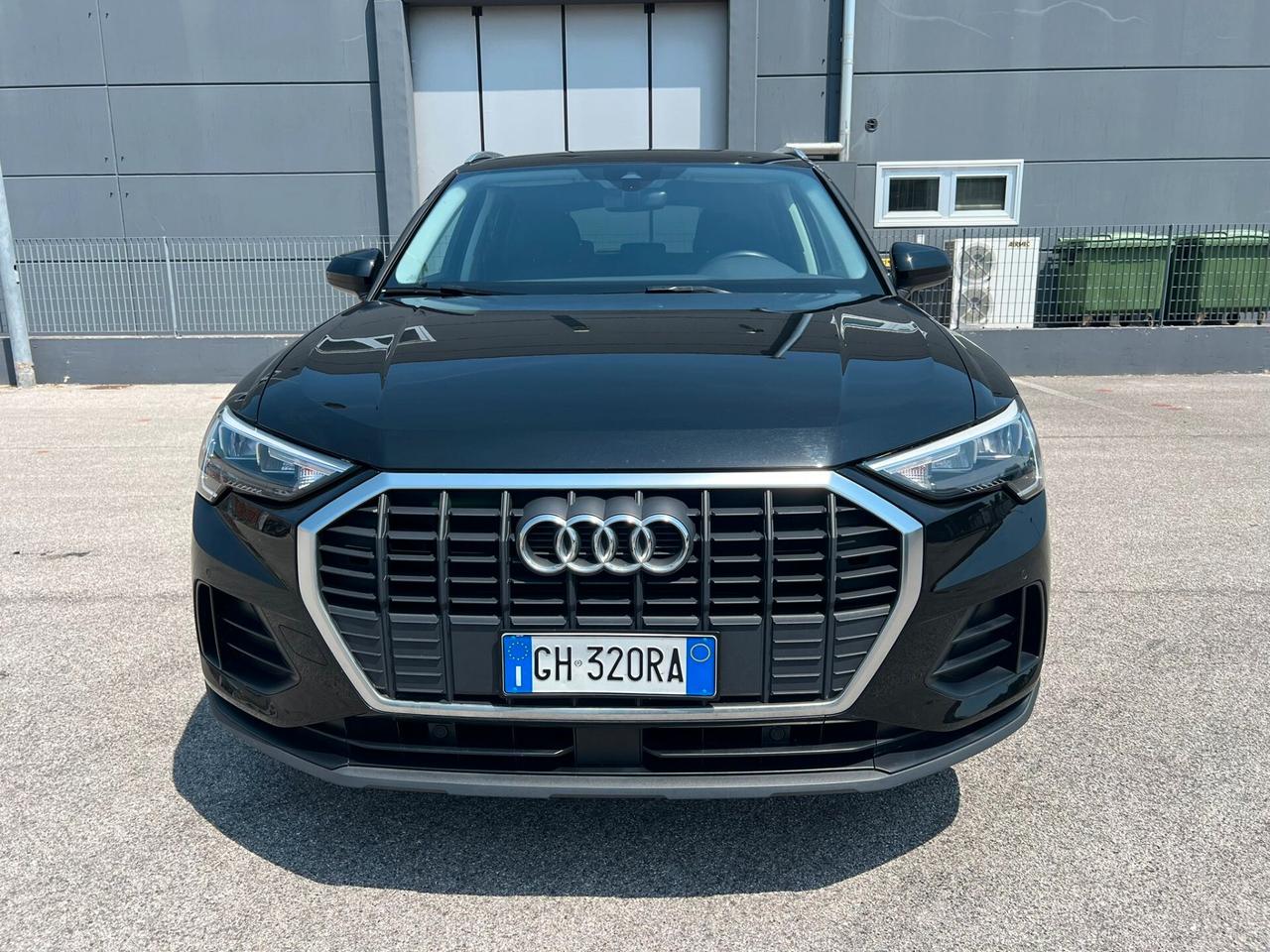 Audi Q3 35 TDI Business Advanced