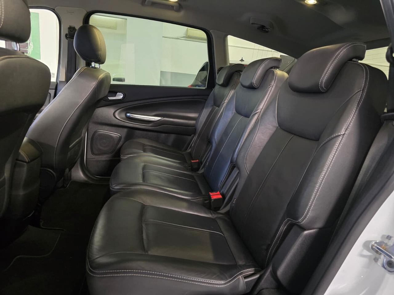 Ford S-Max 2.0 tdci Titanium c/radio 163cv