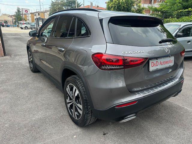 MERCEDES-BENZ GLA 200 d Automatic Sport