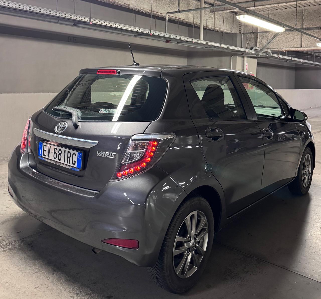 Toyota Yaris 1.0 5 porte Lounge