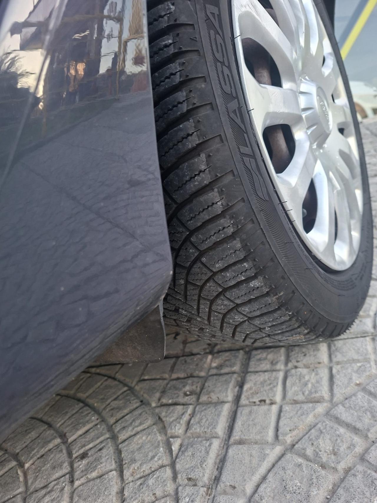 Ford Fiesta 1.5 dci 75 cavalli unico proprietario garantita 12 mesi