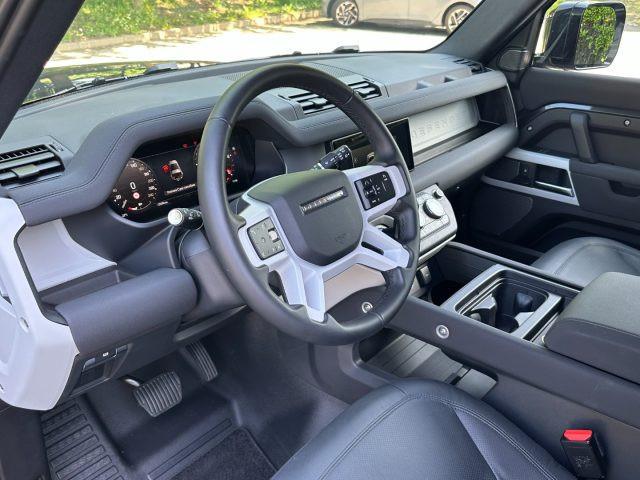 LAND ROVER Defender 90 3.0D I6 AWD Auto HSE