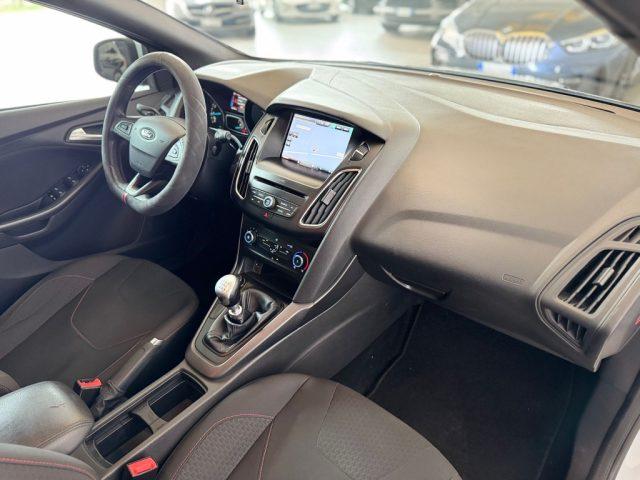 FORD Focus 1.0 EcoBoost 125 CV ST Line //BELL1SS1MA//