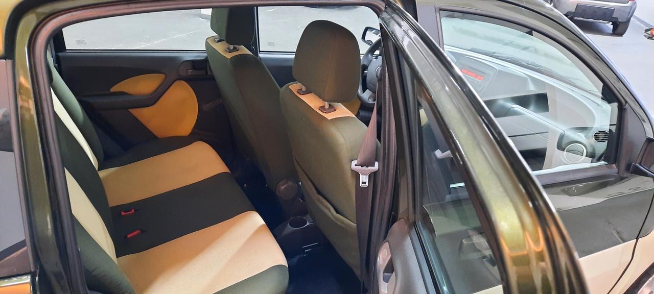 Fiat Panda 1.3 MJT 16V 4x4 Monster