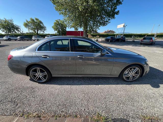 MERCEDES-BENZ E 220 d Auto Premium Plus solo commercianti