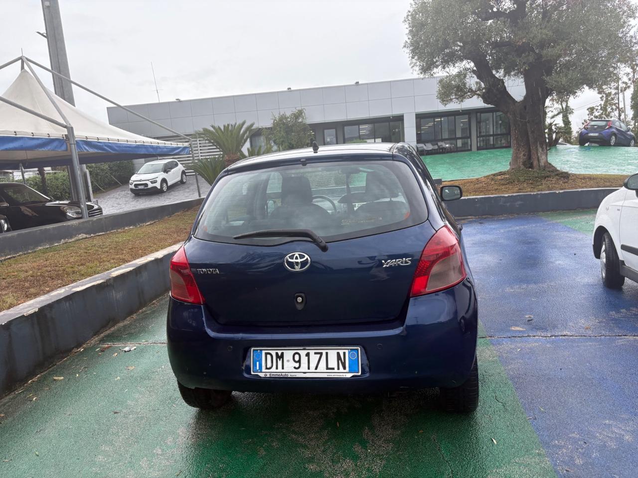 Toyota Yaris 1.0 5 porte Sol