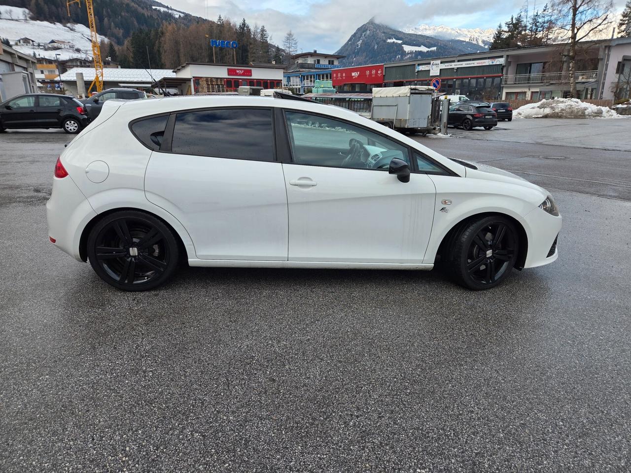 Seat Leon 2.0 TDI DPF FR