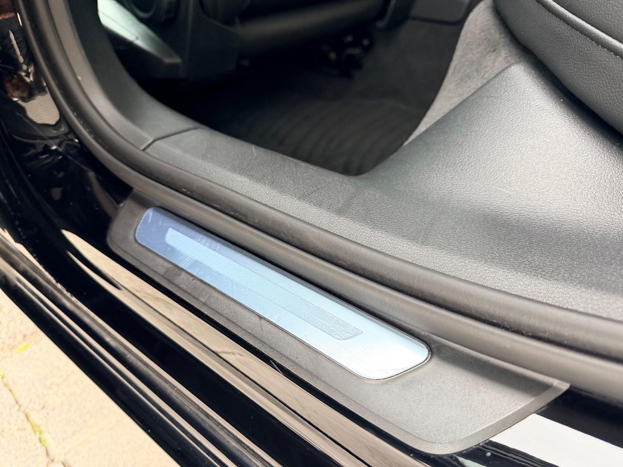 Audi A6 Avant 40 2.0 TDI quattro ultra S tronic line black edition