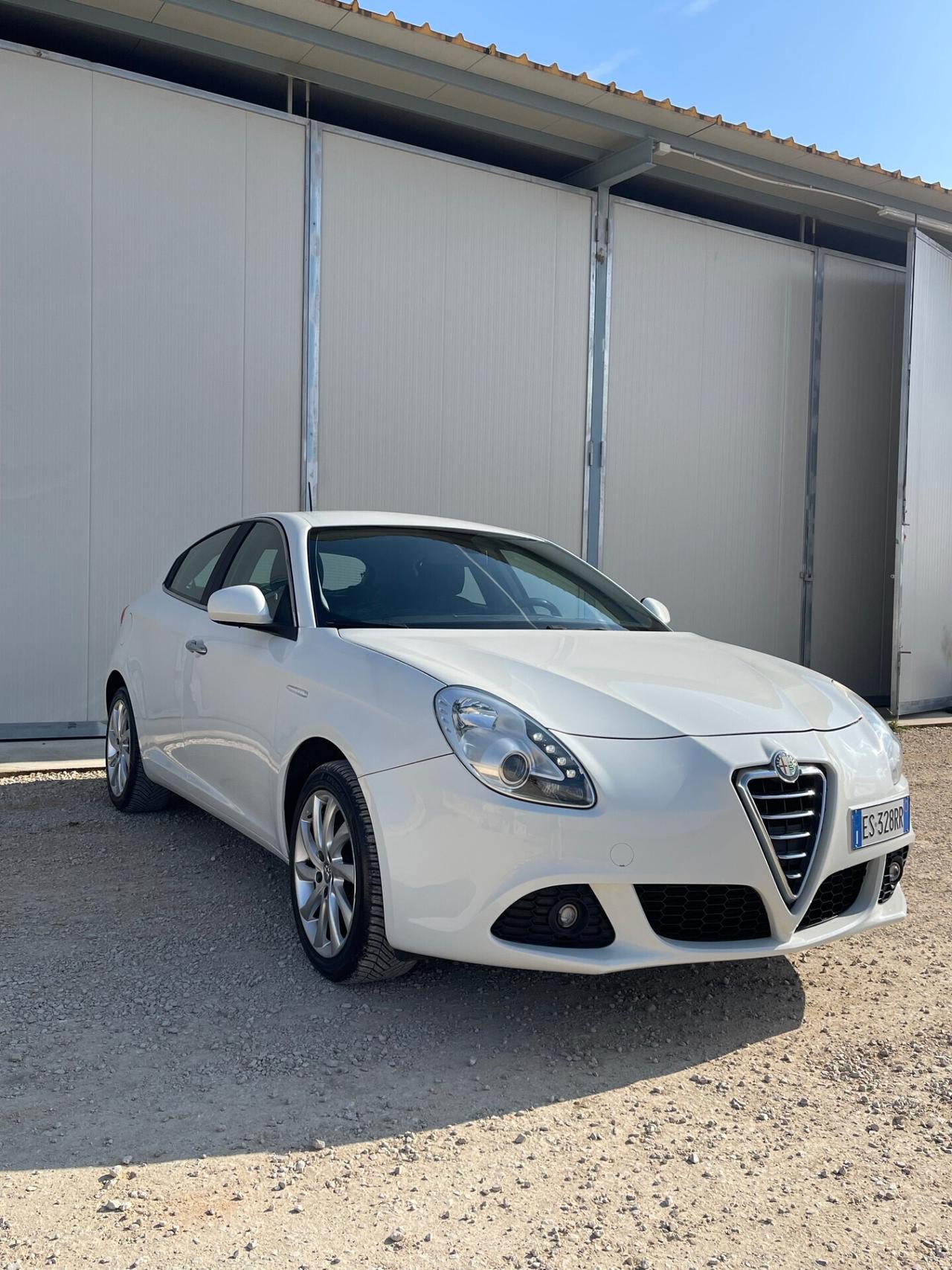 Alfa Romeo Giulietta 1.6 JTDm-2 105 CV Distinctive