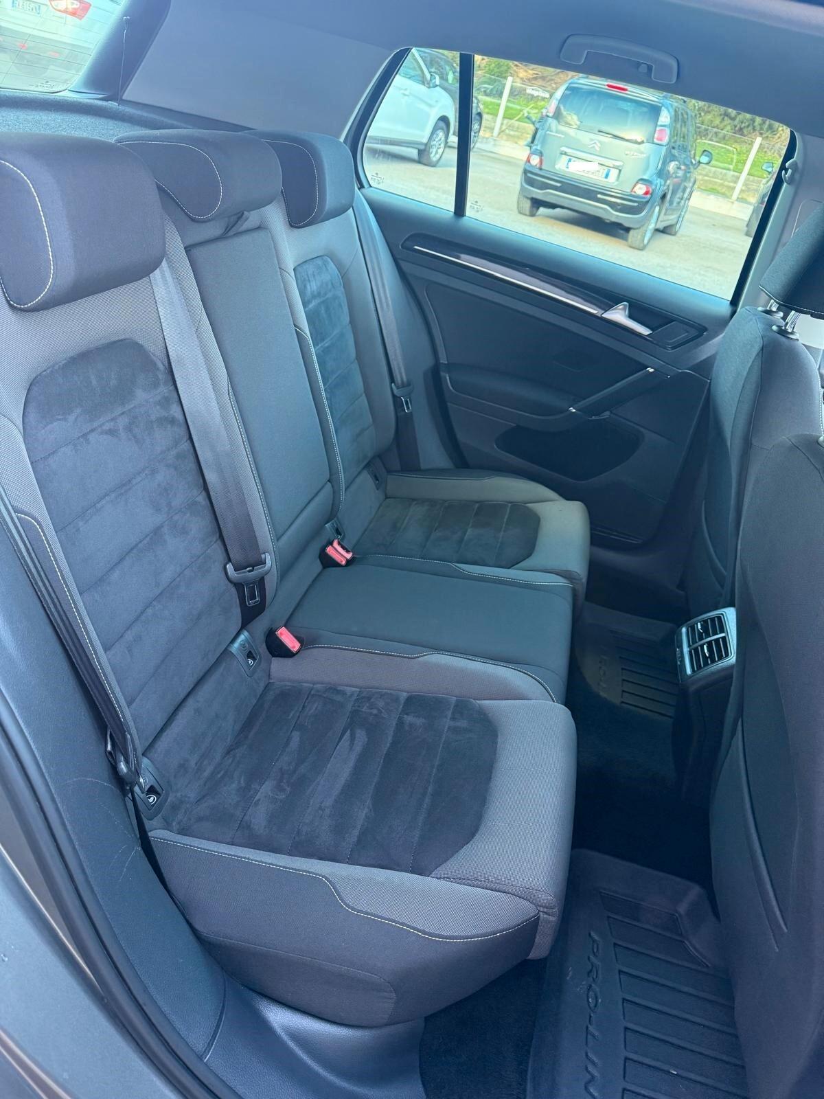 Volkswagen Golf 1.6 TDI 5p. Highline BlueMotion Technology