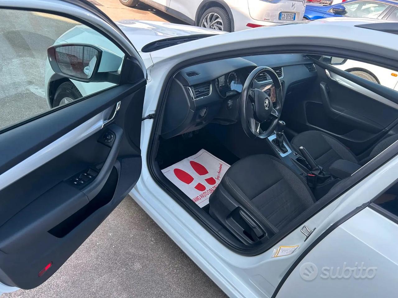 SKODA OCTAVIA 1.6 tdi DSG SW Executive