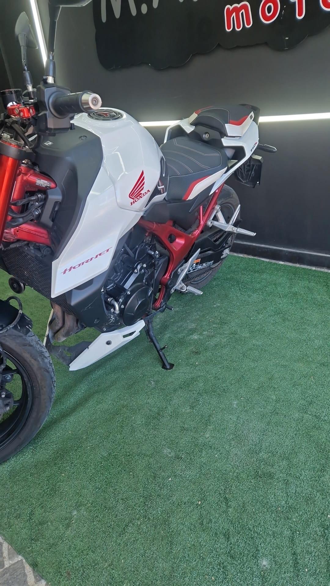 Honda Hornet 750