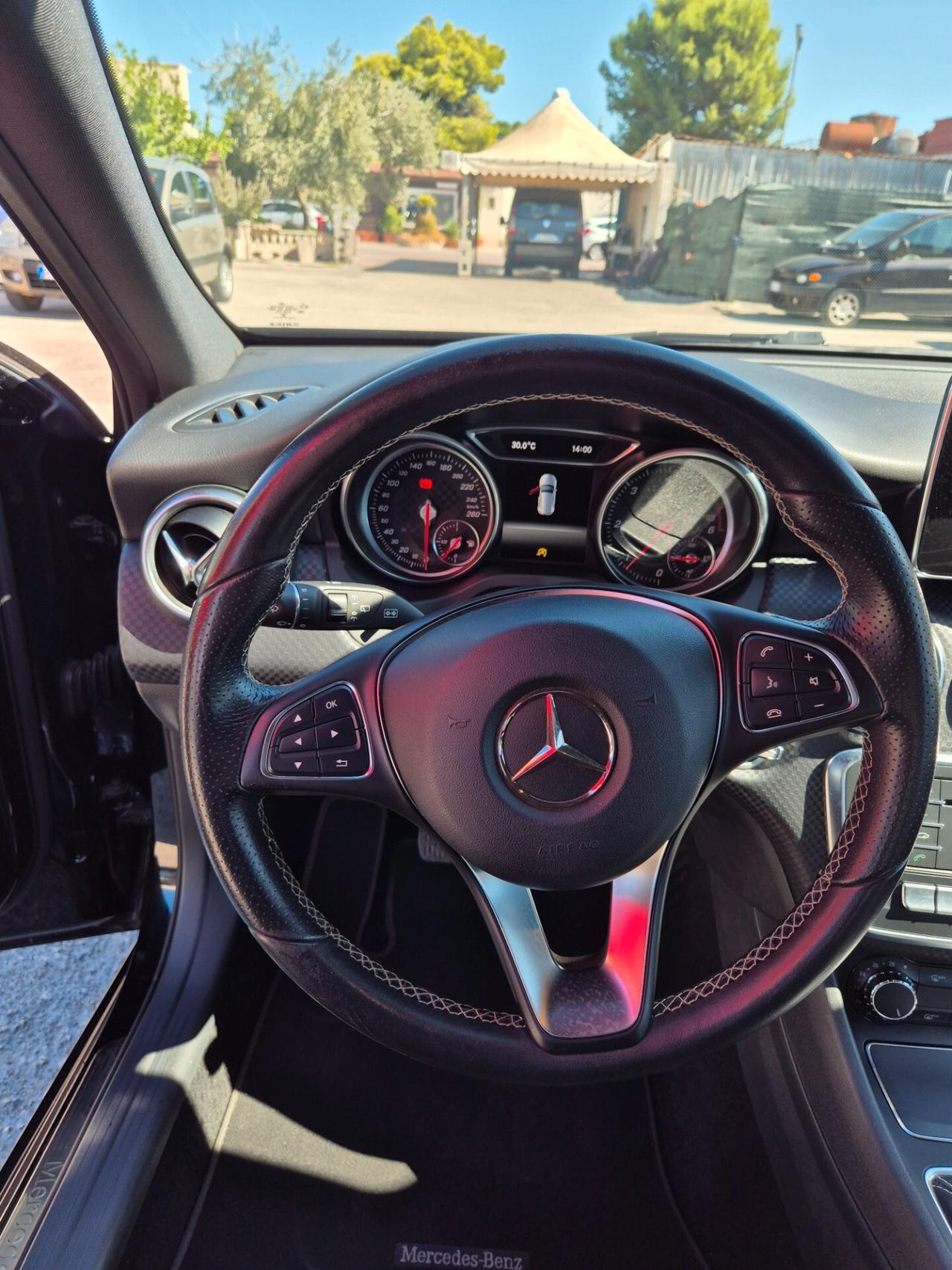 Mercedes-benz A 180 d Premium