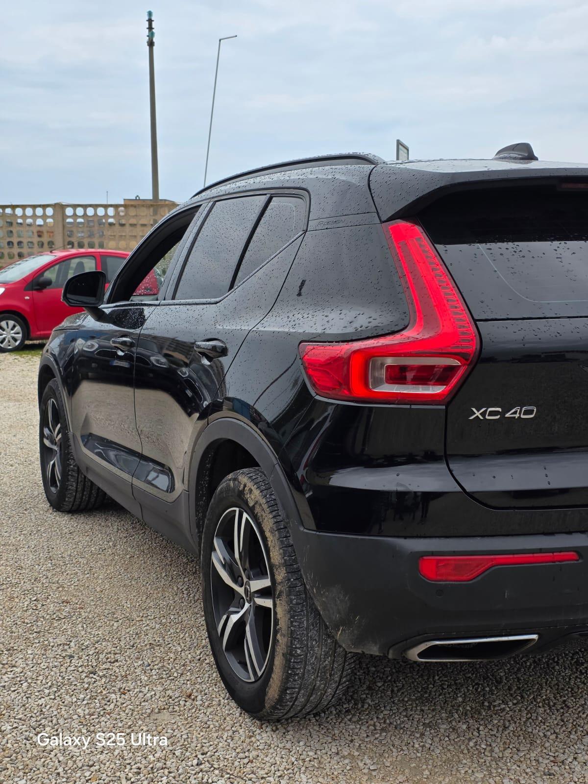 Volvo XC40 D3 Geartronic R-DESIGN 10/2018
