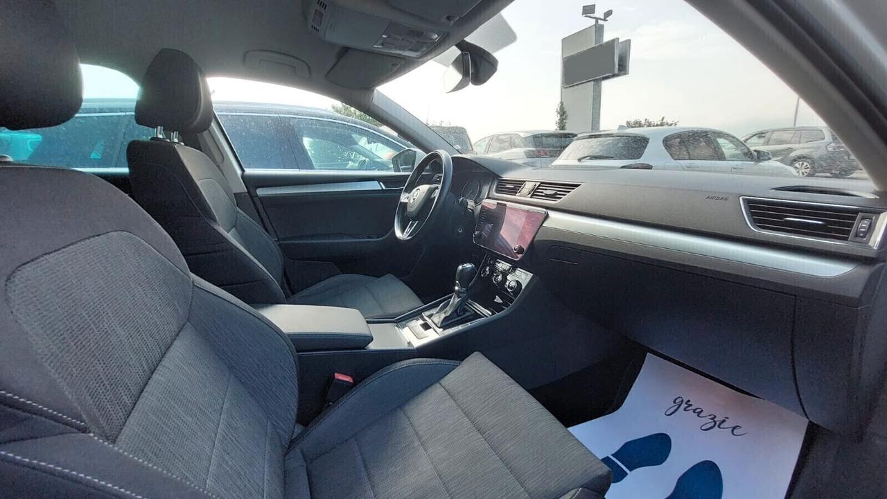 Skoda Superb 1.6 Cambio Automatico Neopatentati