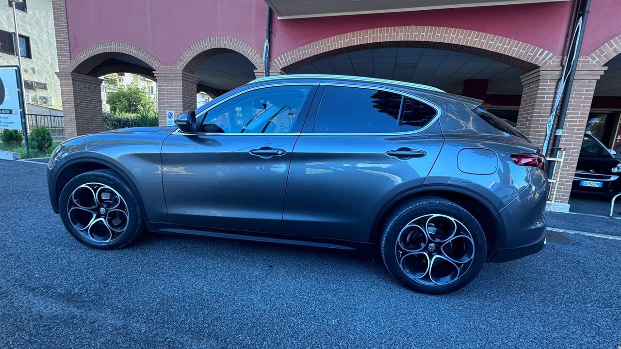 Alfa Romeo Stelvio 2.2 Turbodiesel 210 CV AT8 Q4 Executive