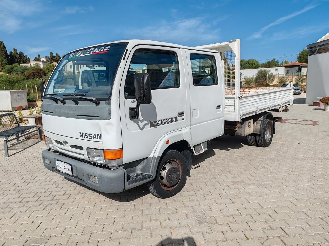 Nissan Cabstar RIBALTABILE TRILAT