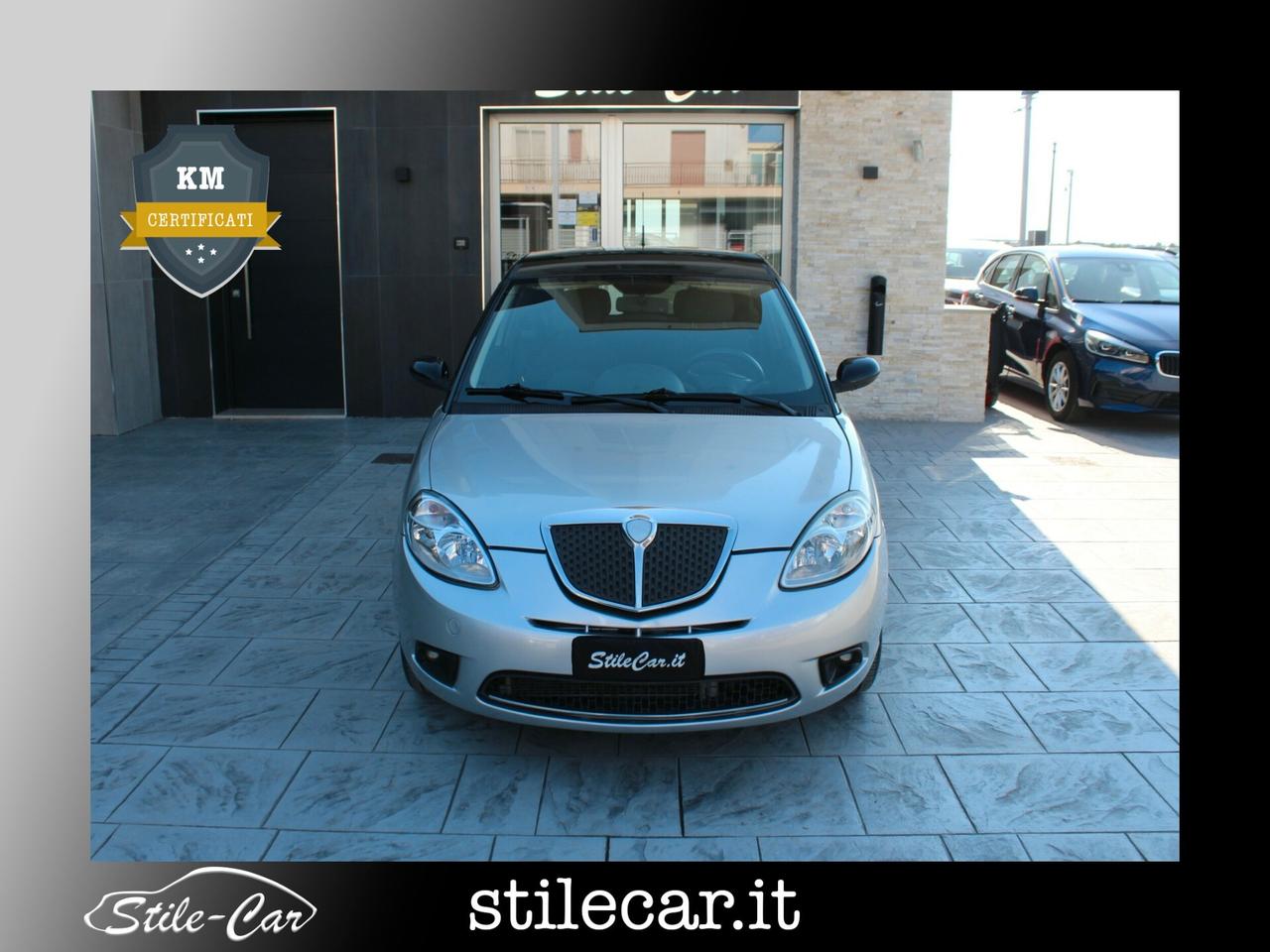 Lancia Ypsilon 1.3 MJT 75 CV Oro Giallo