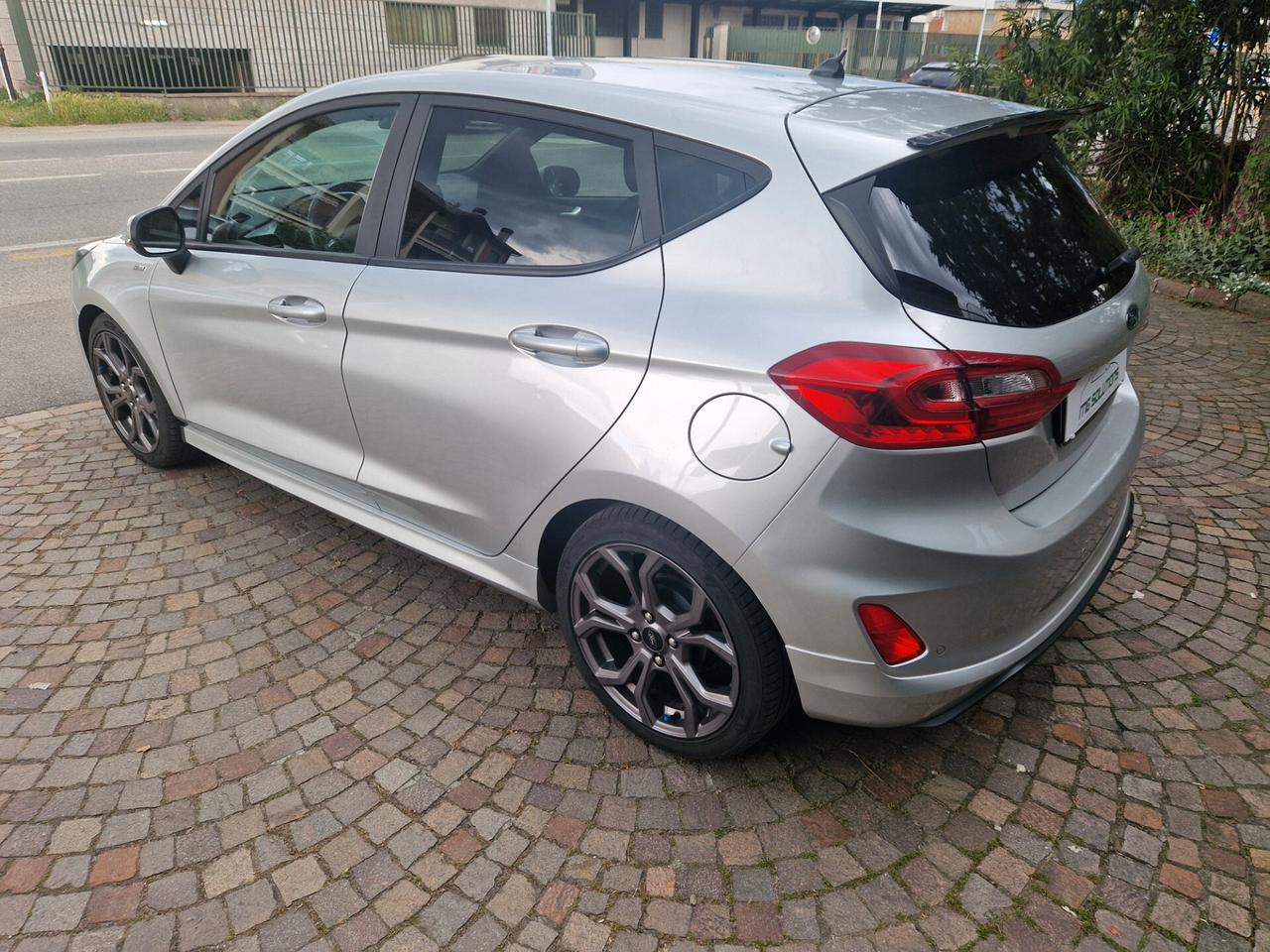 Ford Fiesta 1.0 Ecoboost Hybrid 125 CV 5 porte ST-Line