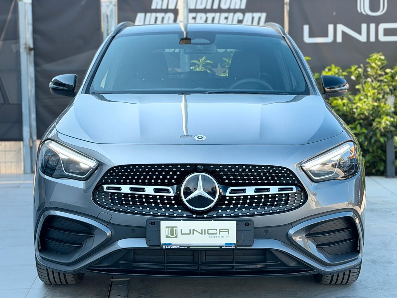 Mercedes-benz GLA 200 d 2.0 150 CV KM0 AMG Premium Plus IVA ESPOSTA