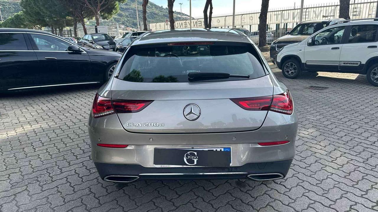 Mercedes-Benz CLA Shooting Brake 200 d Sport auto