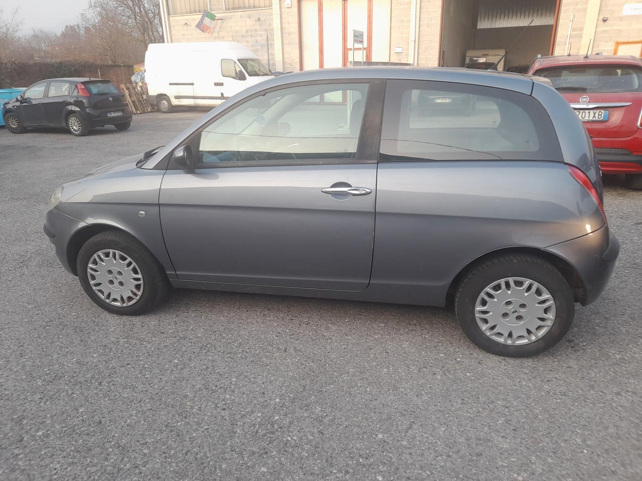 Lancia Ypsilon 1.2 Argento