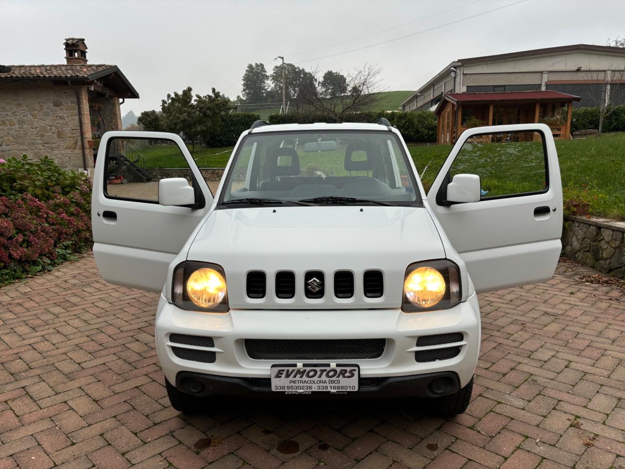 Suzuki Jimny 1.3i 16V cat 4WD JLX