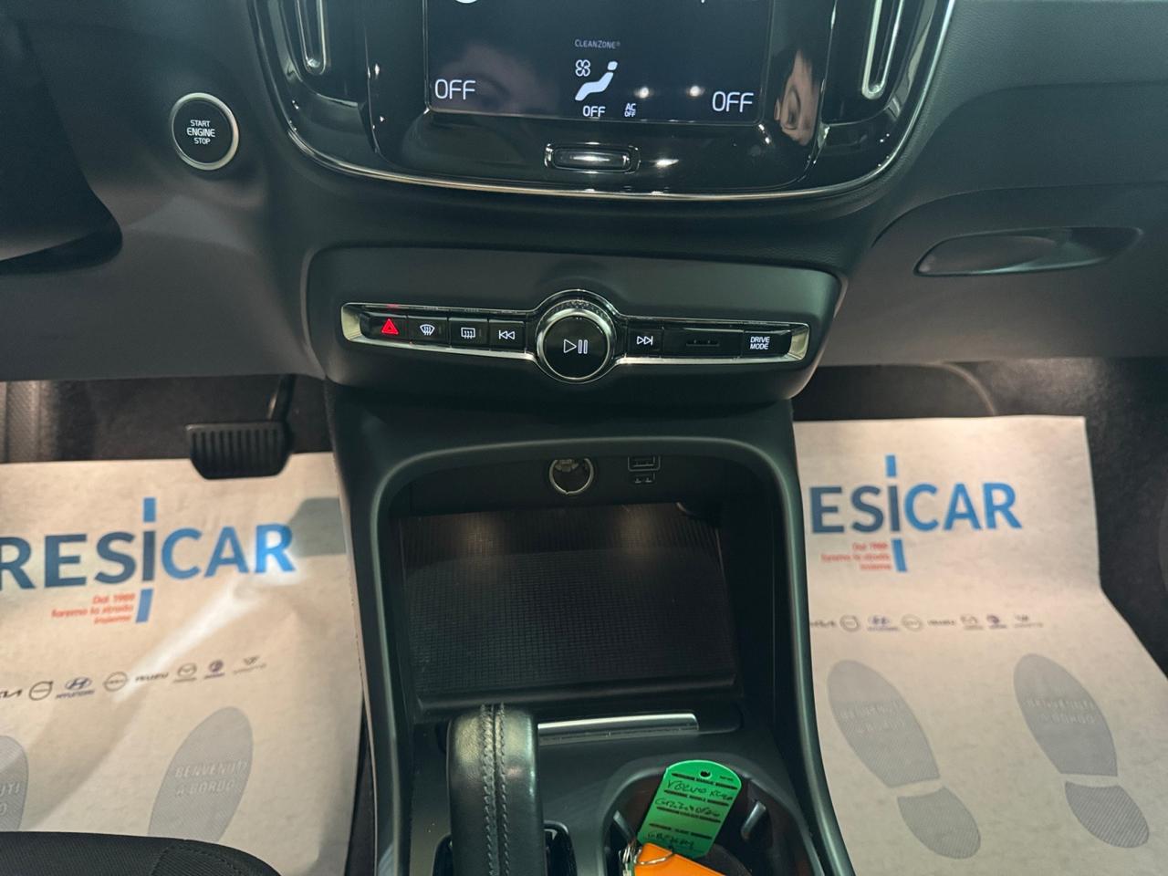 VOLVO XC40 1.5 t2 Momentum Pro auto