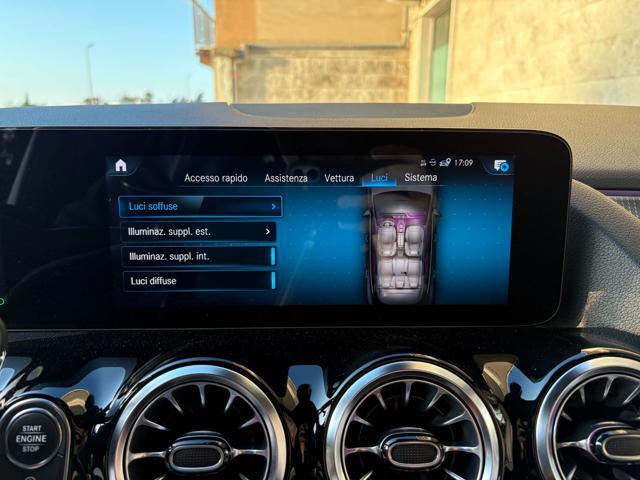 MERCEDES-BENZ GLA 180 d Automatic Sport Plus Pack Night-LUCI AMBIENTE