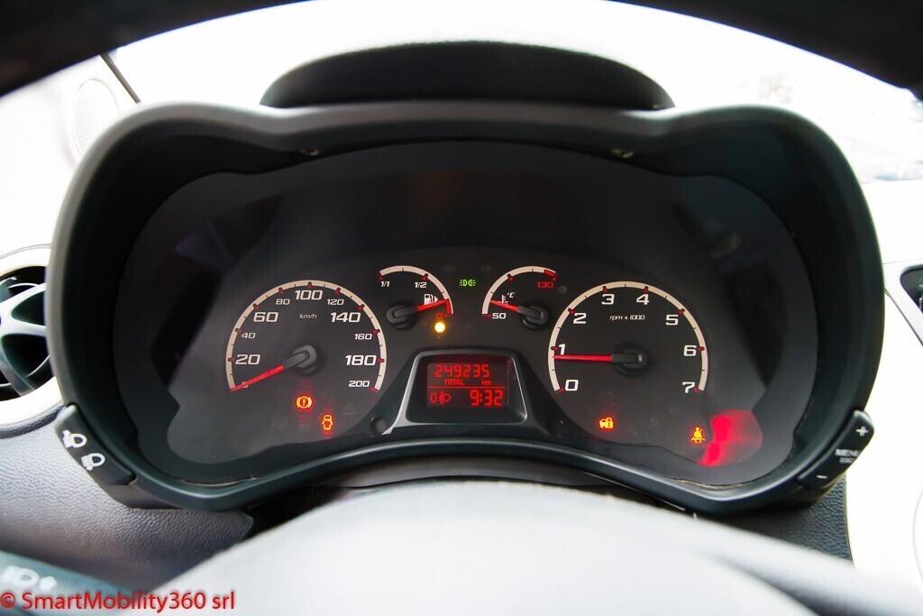 Ford Ka 1.3 TDCi 75CV Titanium - Ok neopatentati!!!