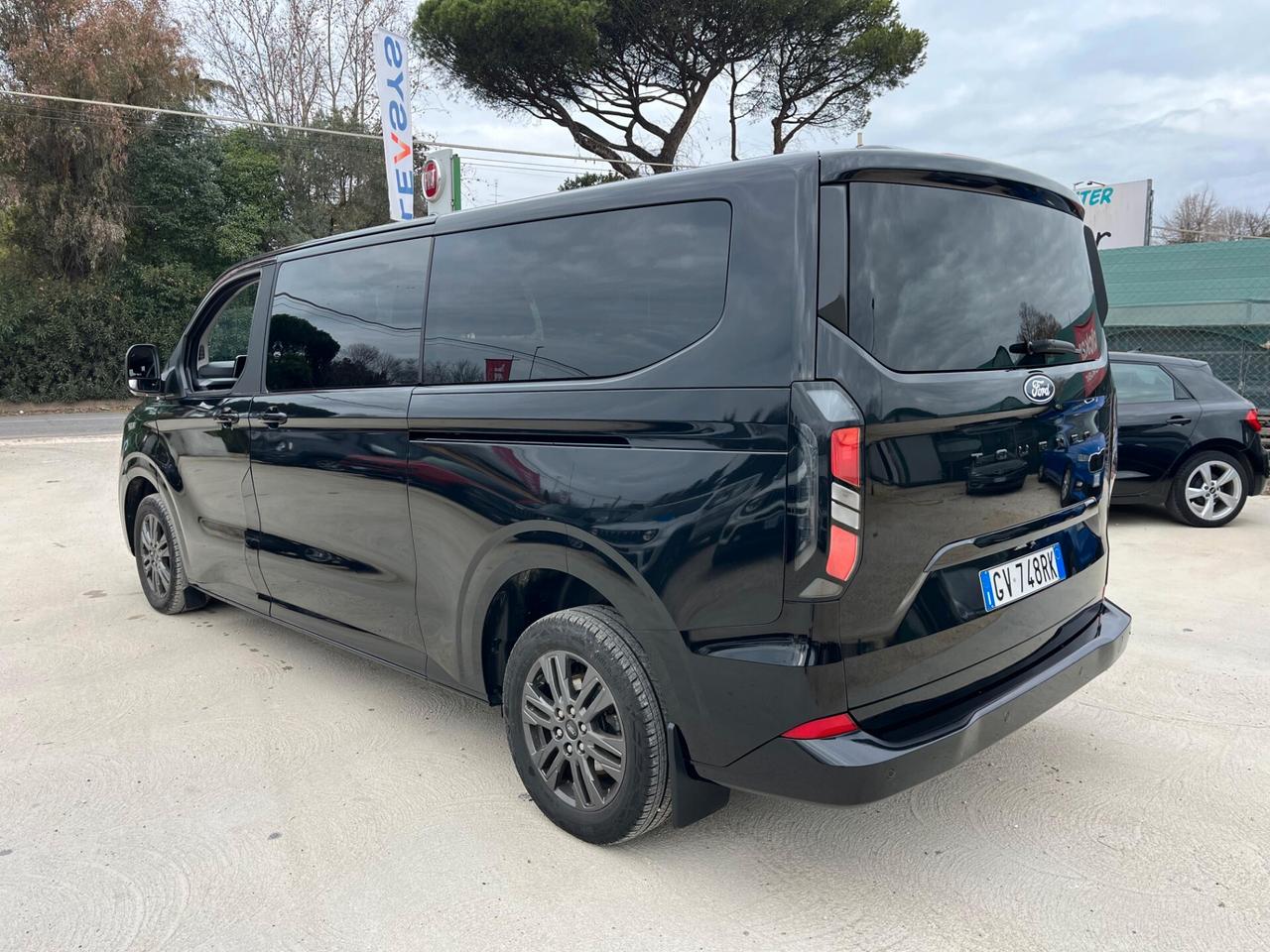 Ford Tourneo Custom 320 L2H1 2.0 170CV AUTO