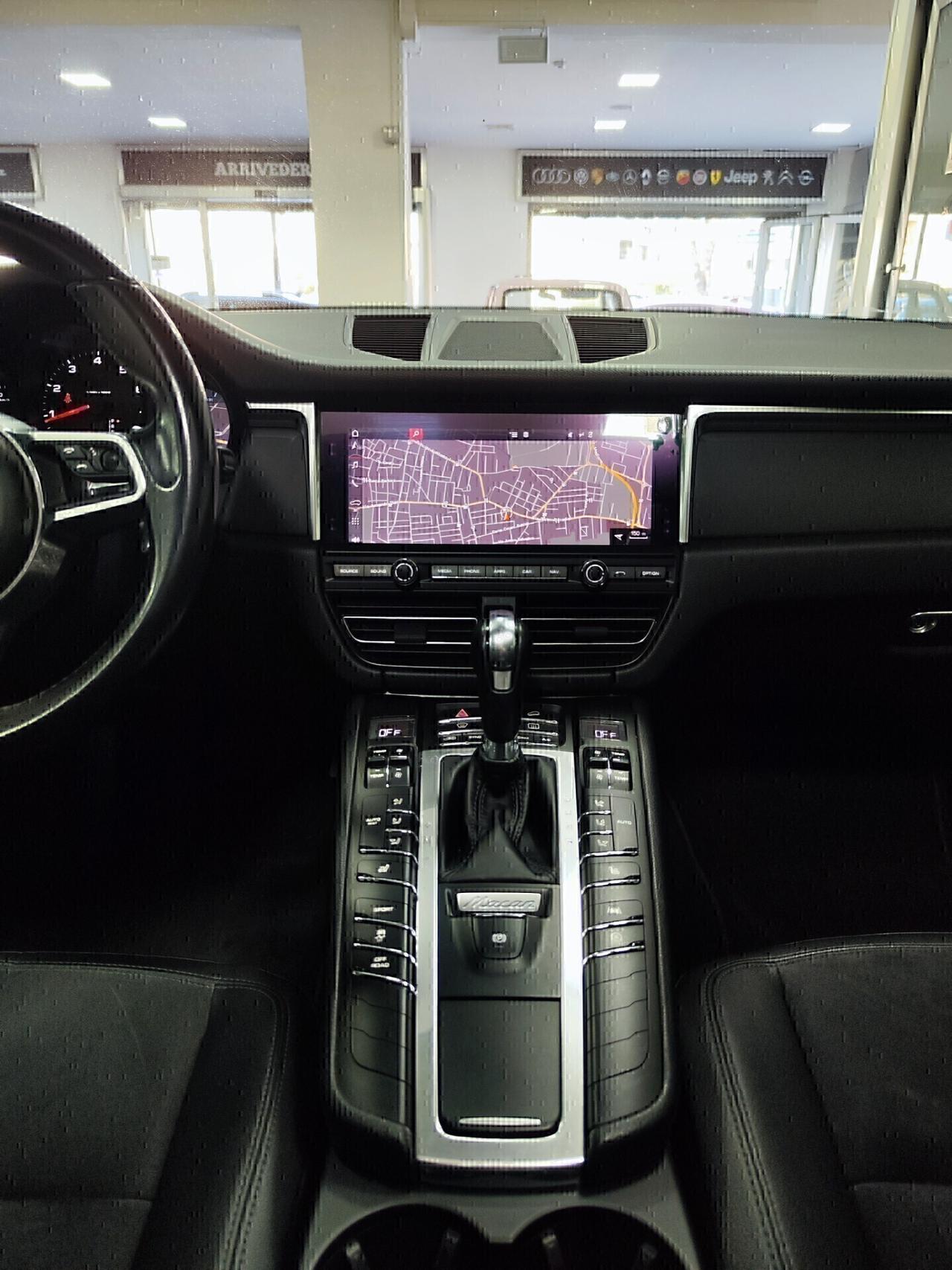 Porsche Macan 2.0 245cv Tetto Led